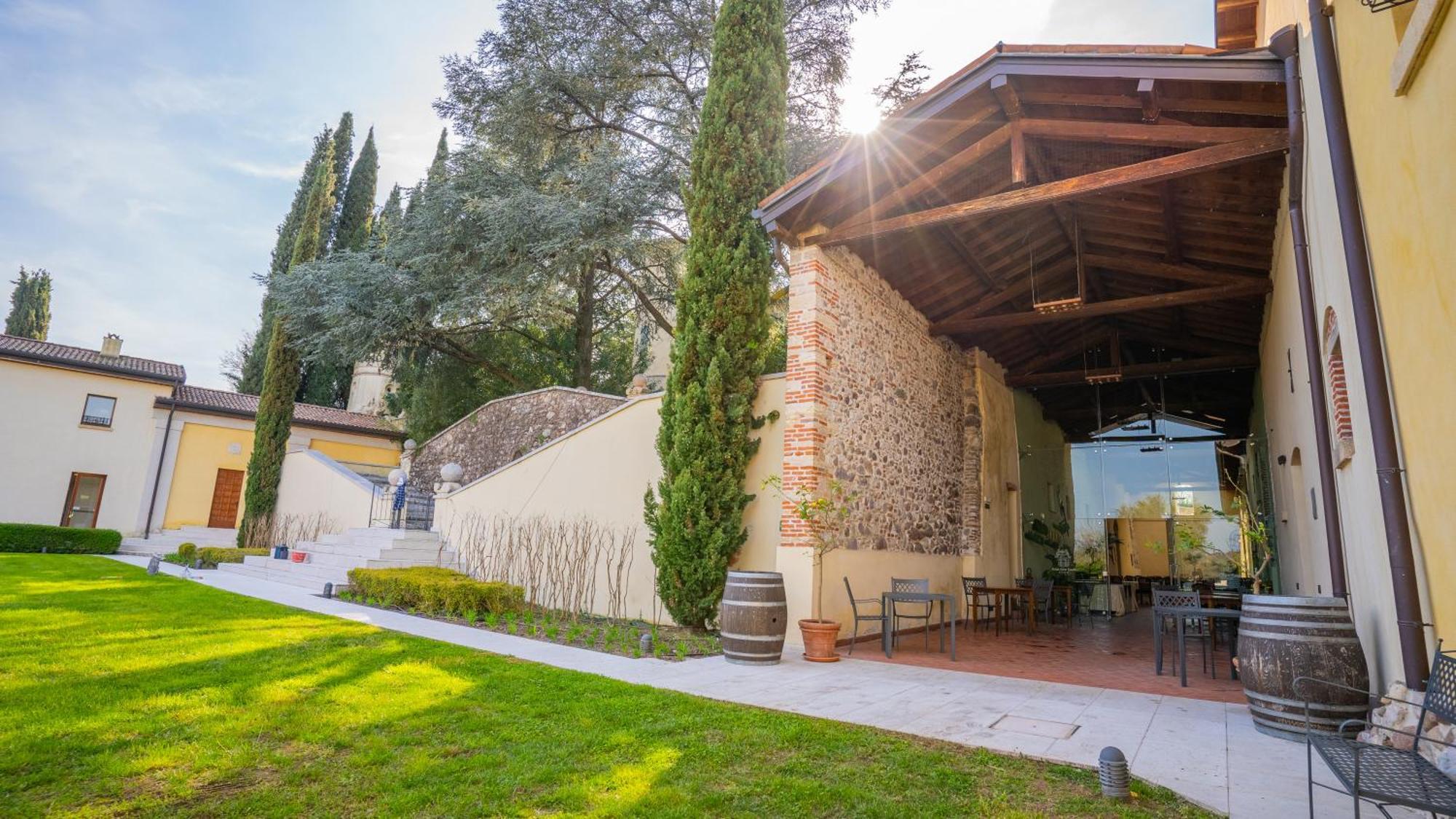 Hotel Relais Corte Cavalli 4*